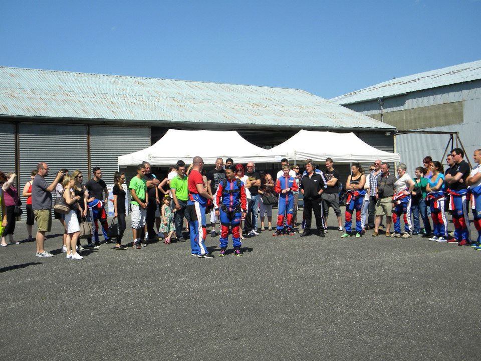 briefing saut en parachute